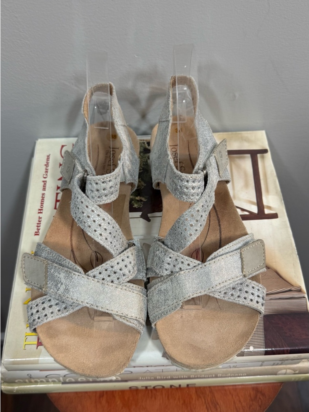 Josef Seibel Light Gray Suede Slingback Sandals Size 38 - Picture 9 of 14